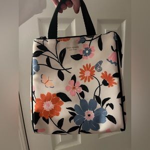 Kate spade lunch box! Perfect condition! perfect for back to school!